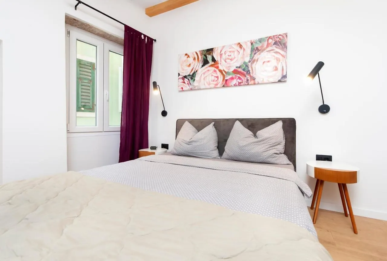 Casa Rosa 1 Apartment Rovinj